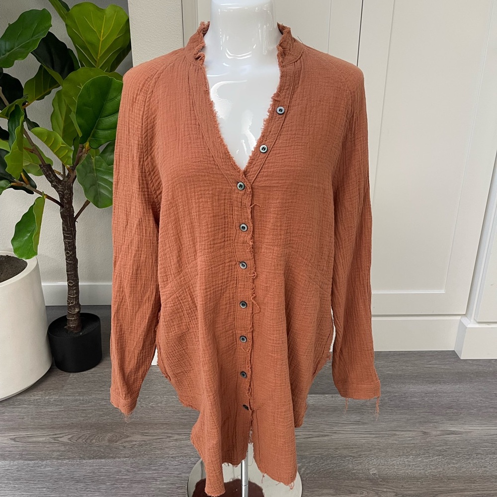 Urban Daizy Button-Up Long Sleeve Top